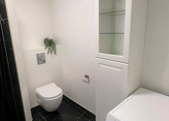 Apartment Hyggelig Taet Pa Motorvej Og Zoo